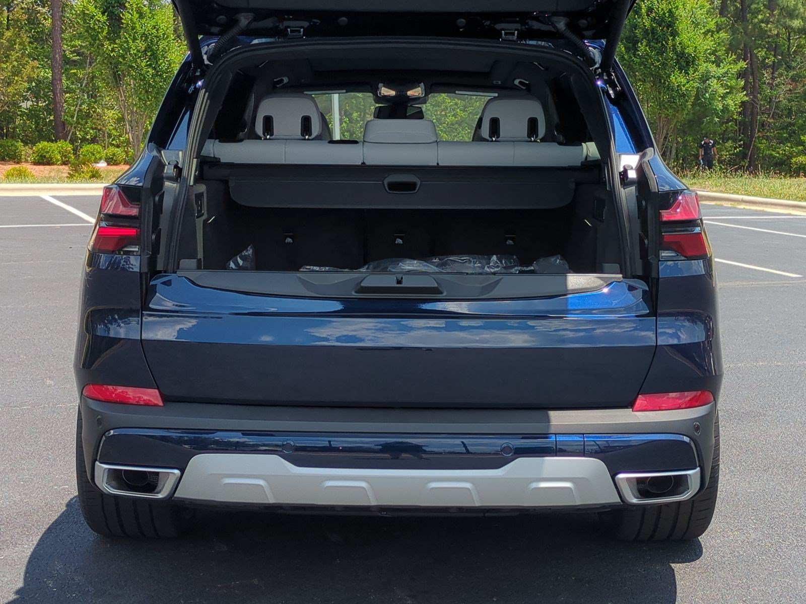 New 2026 BMW X5 xDrive50e w/ Climate Comfort Package AWD/4WD image 31