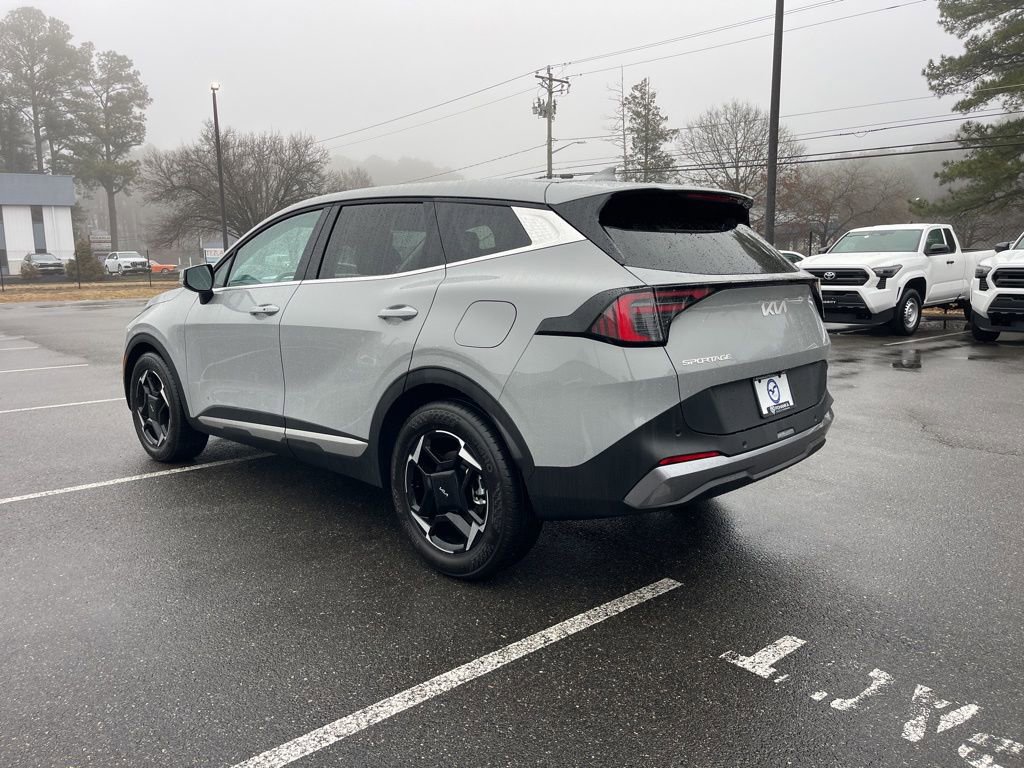 Certified 2026 Kia Sportage EX FWD image 7