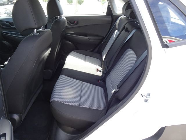 Used 2023 Hyundai Kona SE image 14