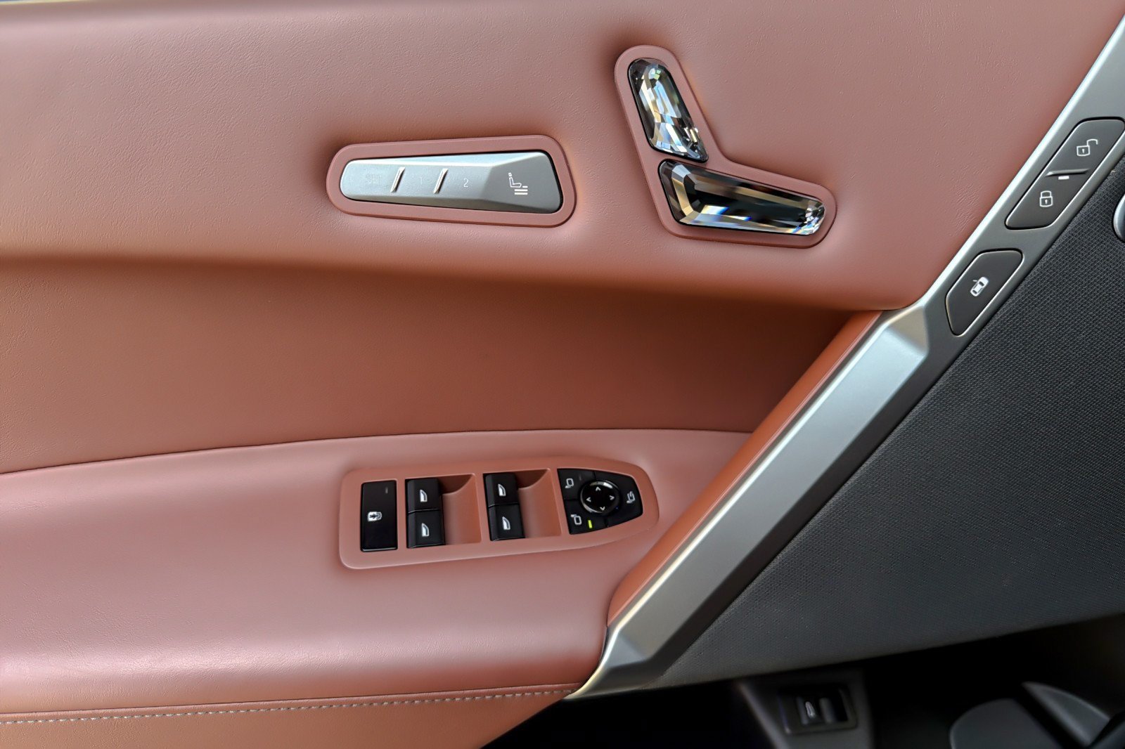 Used 2025 BMW iX M60 AWD/4WD image 10