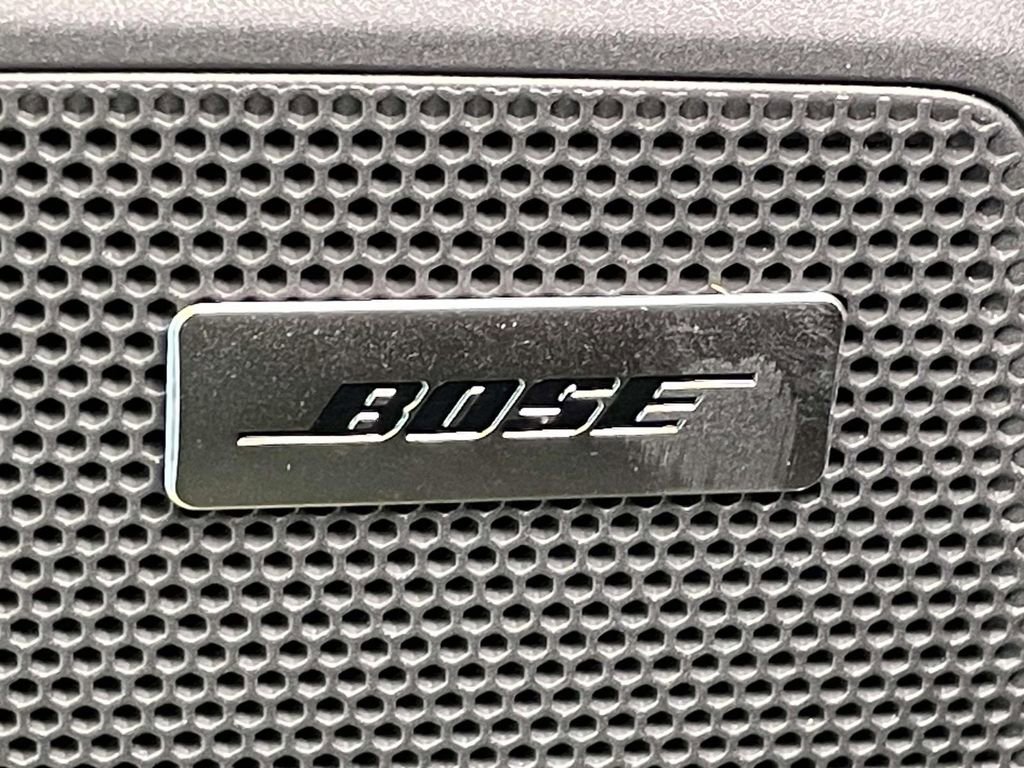 New 2025 Porsche Macan image 38