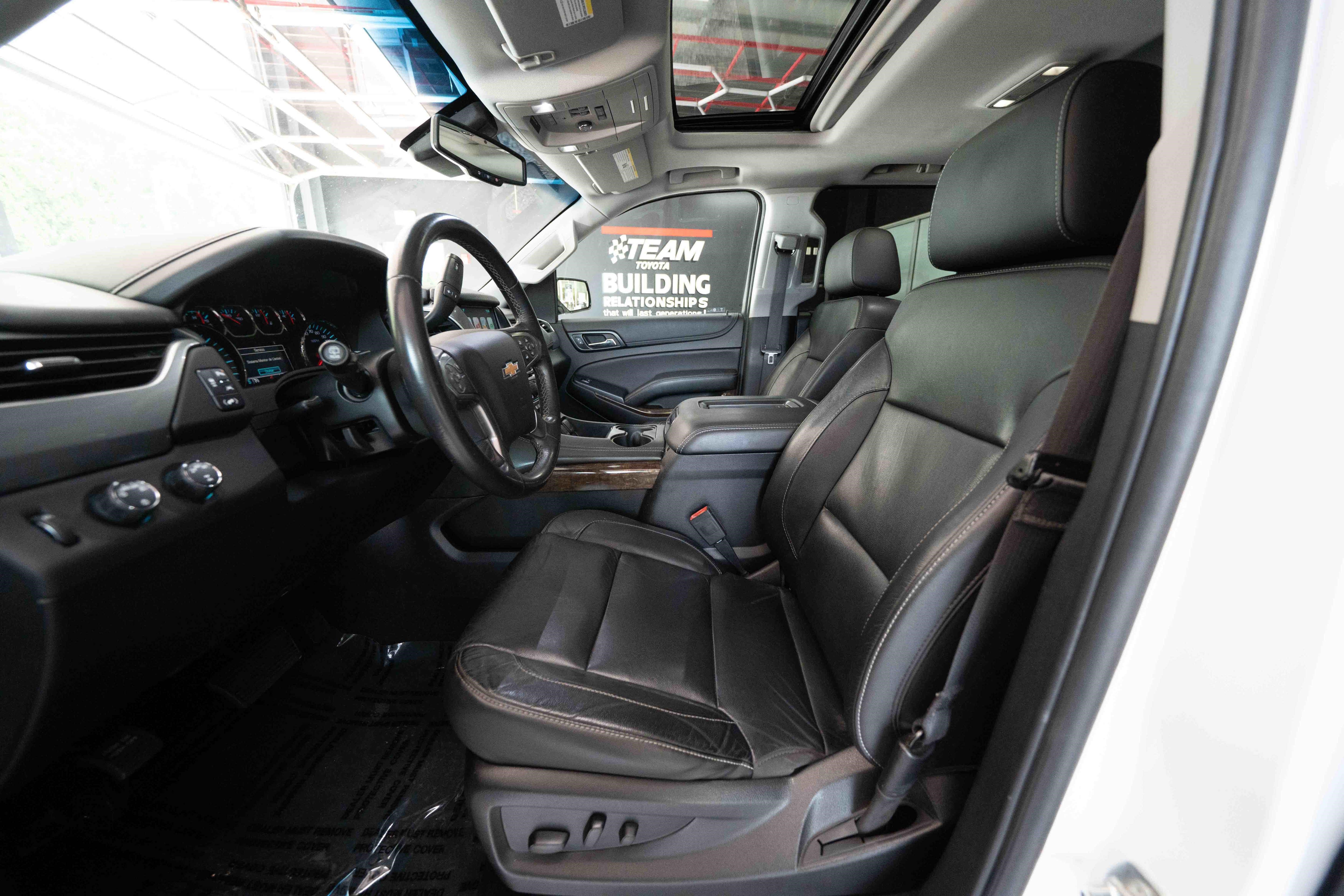 Used 2018 Chevrolet Suburban LT AWD/4WD image 9