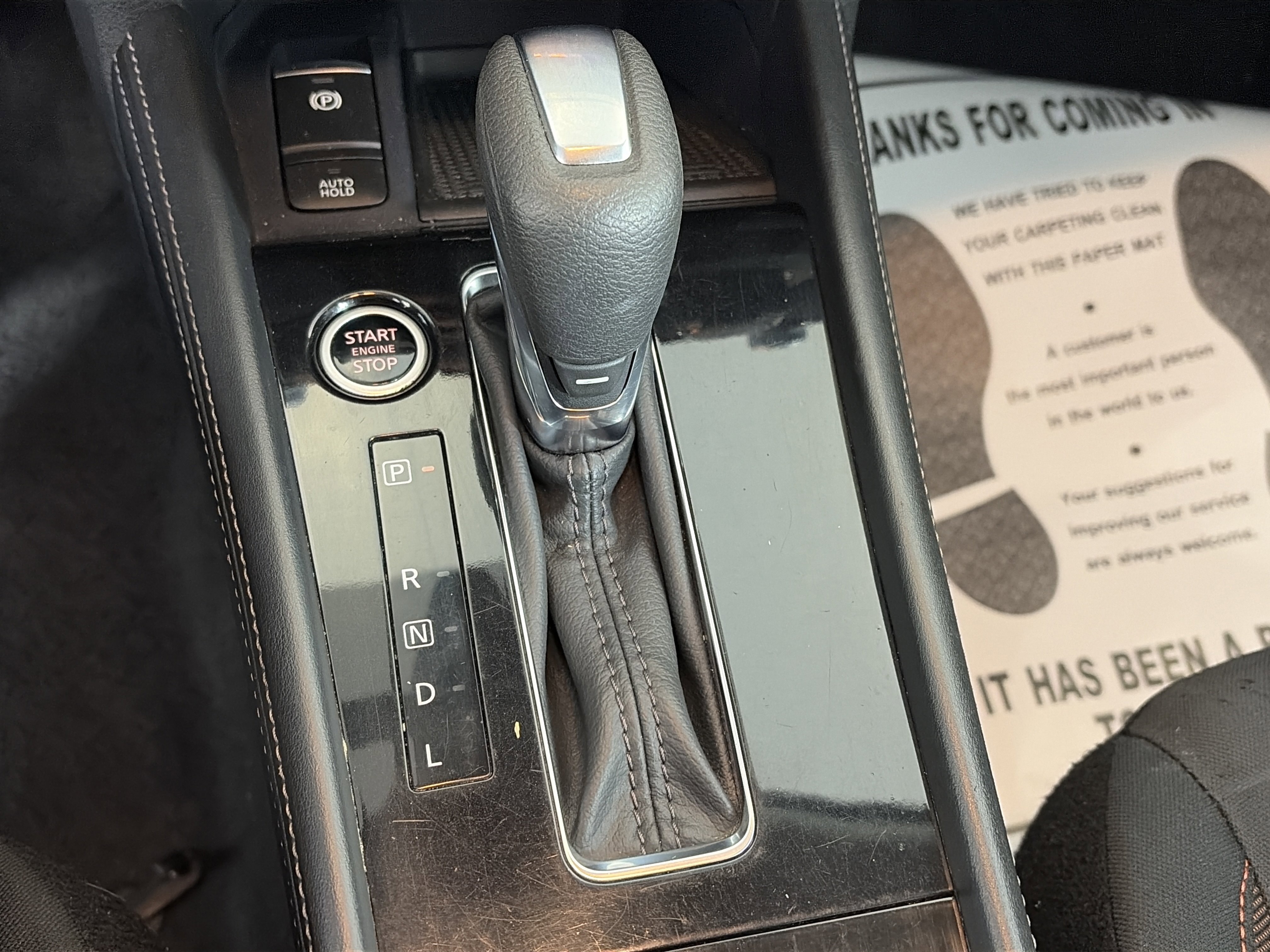Used 2024 Nissan Kicks SR image 22