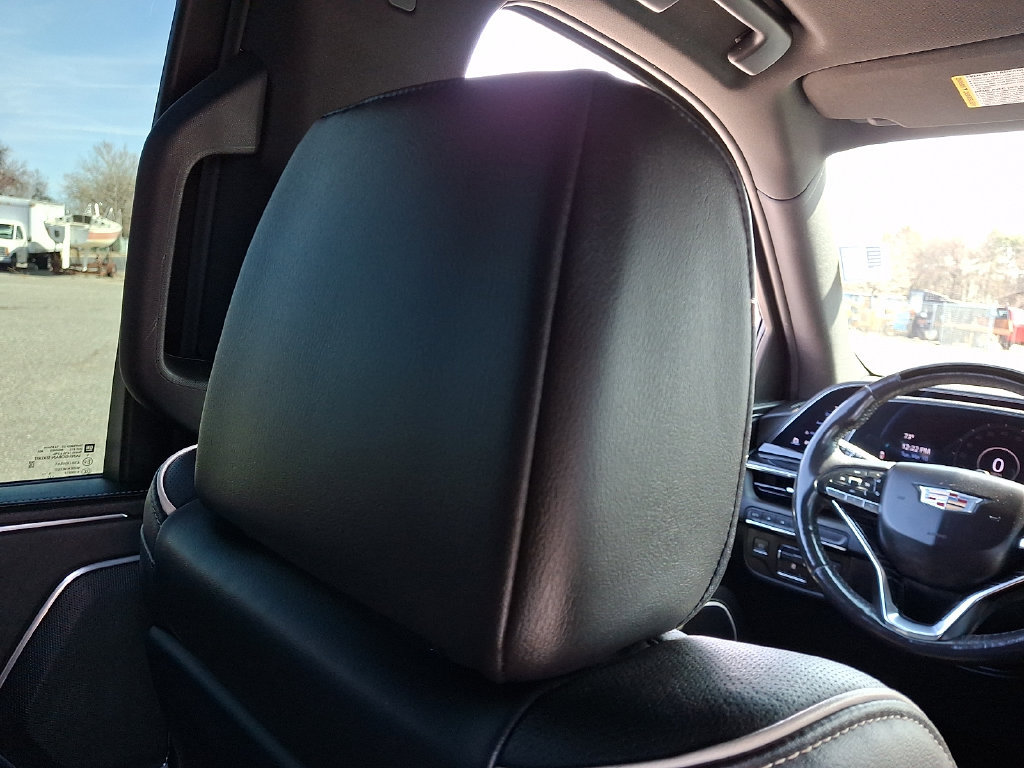 Used 2023 Cadillac Escalade ESV Sport AWD/4WD image 14