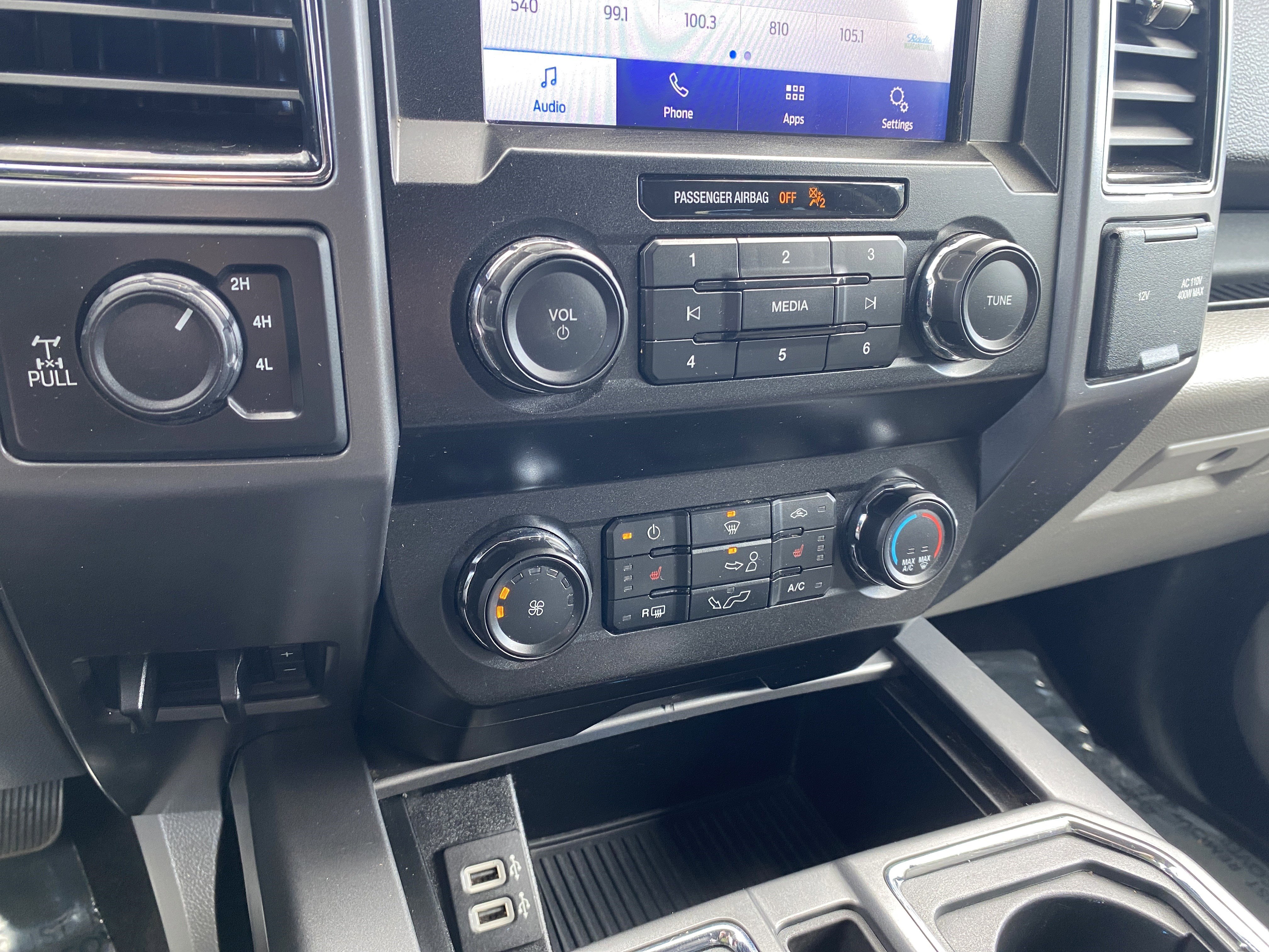 Used 2020 Ford F150 XLT w/ Equipment Group 302A Luxury AWD/4WD image 32