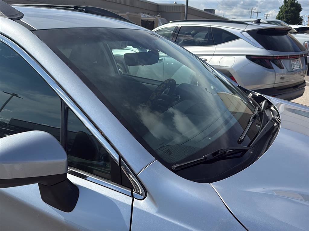 Used 2019 Subaru Outback 2.5i Premium AWD/4WD image 4