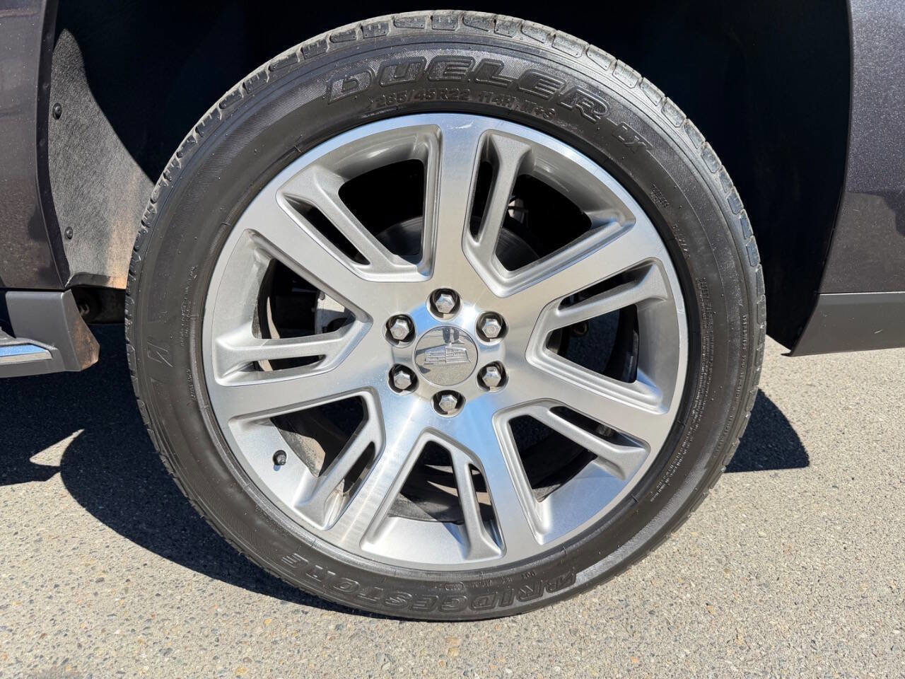 Used 2017 Cadillac Escalade ESV Luxury image 4