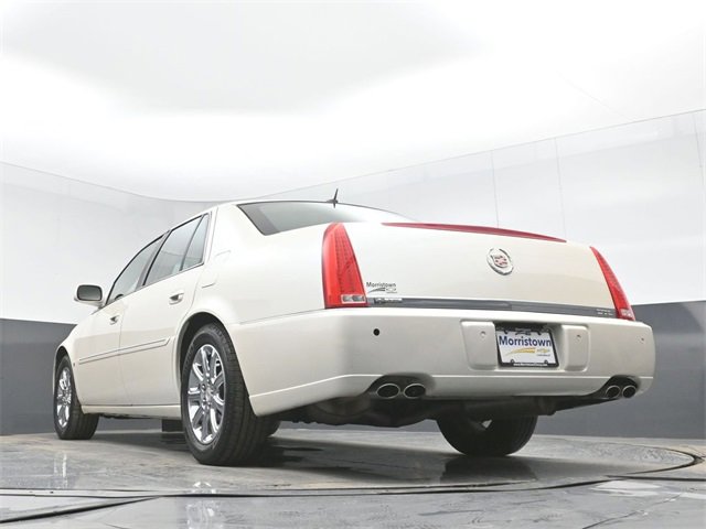 Used 2008 Cadillac DTS w/ Sun And Sound Package image 48