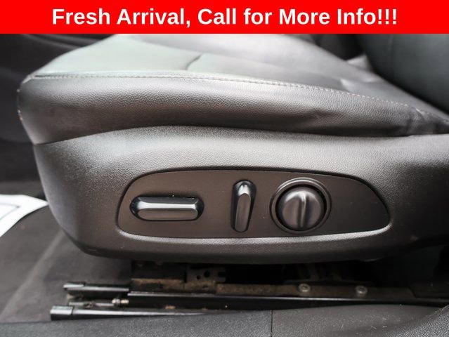 Certified 2018 Chevrolet Malibu LT w/ Leather Package FWD image 34