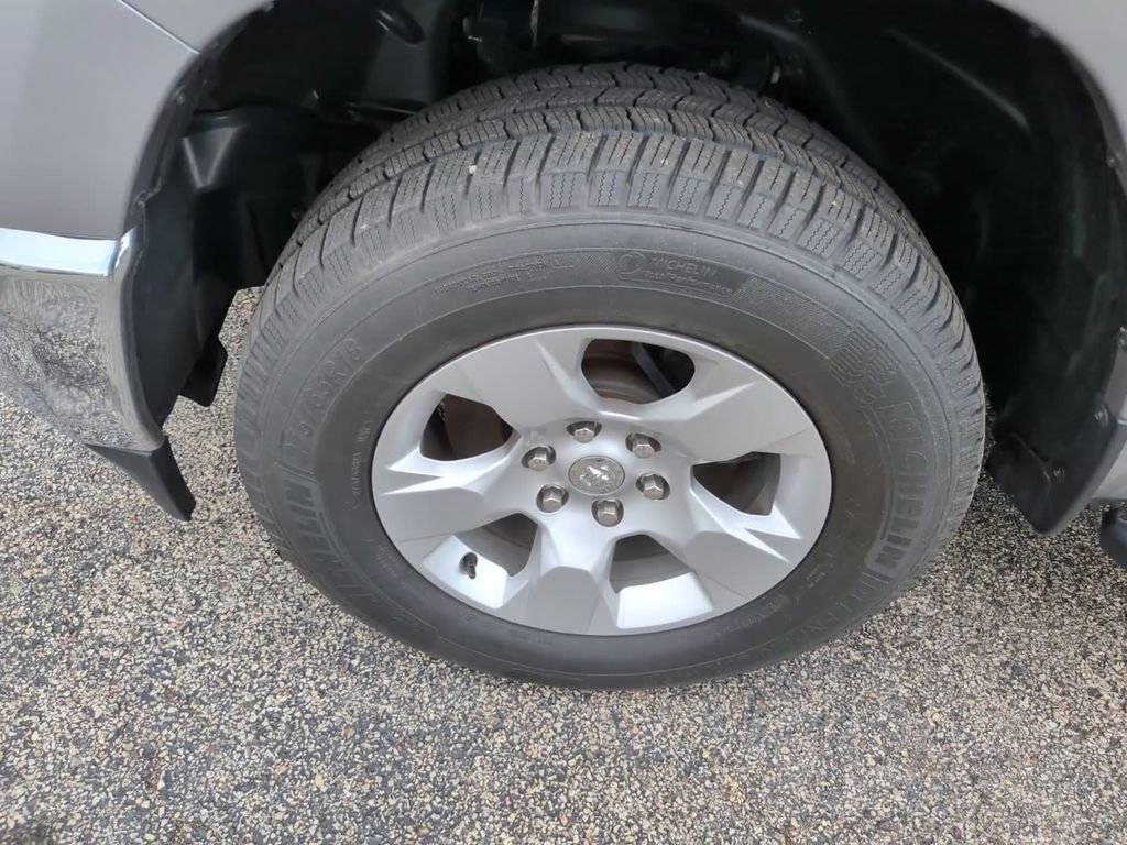 Used 2021 RAM 1500 Big Horn AWD/4WD image 16