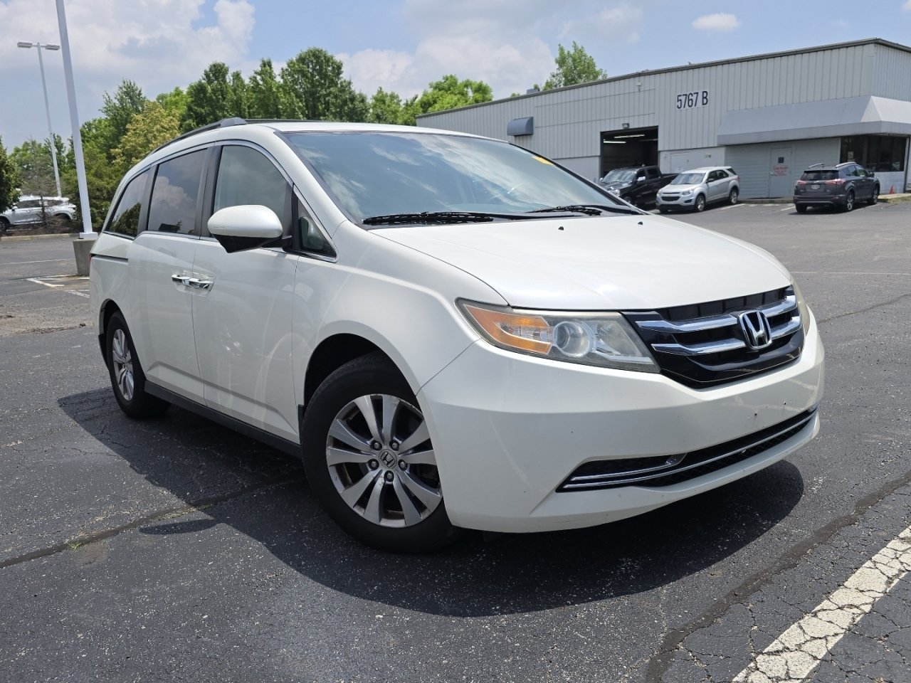 Used 2016 Honda Odyssey SE image 3