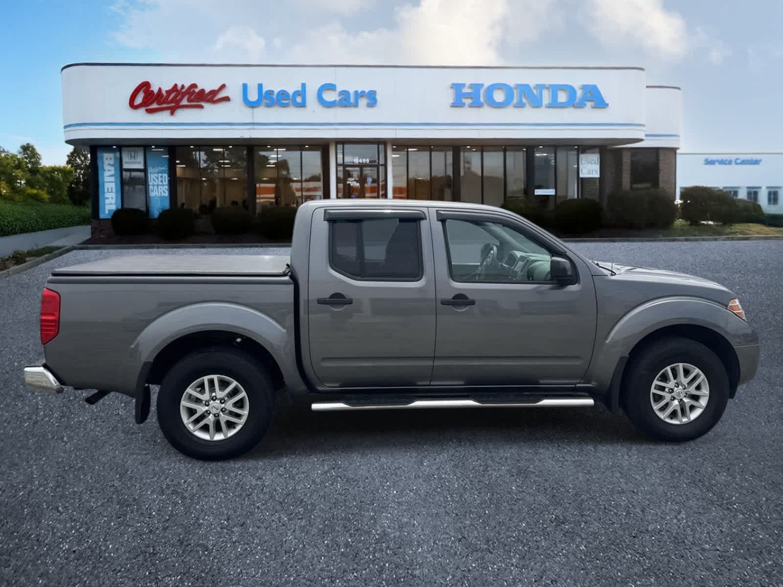 Used 2020 Nissan Frontier SV w/ SV Utility Package AWD/4WD image 6