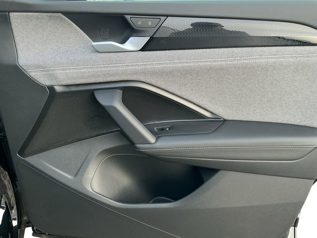 New 2026 Volkswagen Tiguan S image 16