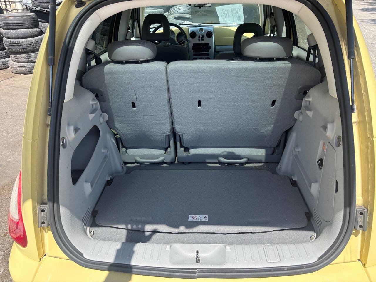 Used 2007 Chrysler PT Cruiser Limited FWD image 18