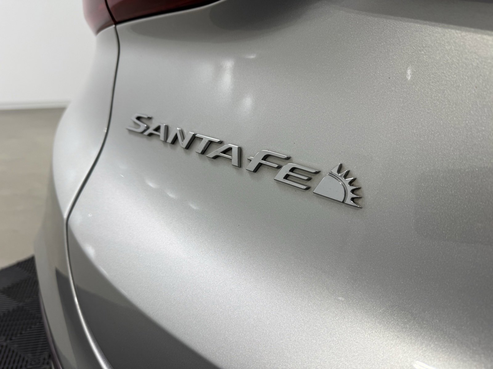 Used 2019 Hyundai Santa Fe Limited image 11