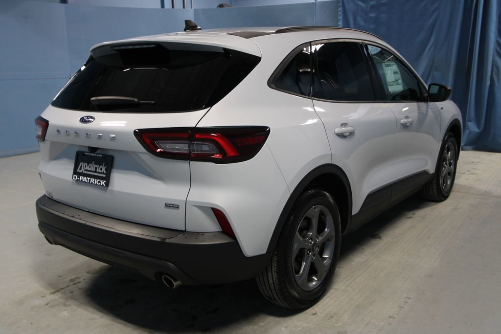 Used 2025 Ford Escape ST-Line w/ Equipment Group 301A image 34