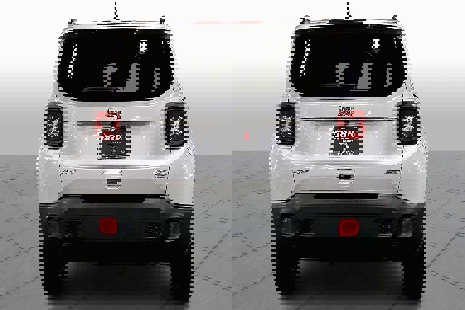 Used 2020 Jeep Renegade Latitude w/ Cold Weather Group image 5