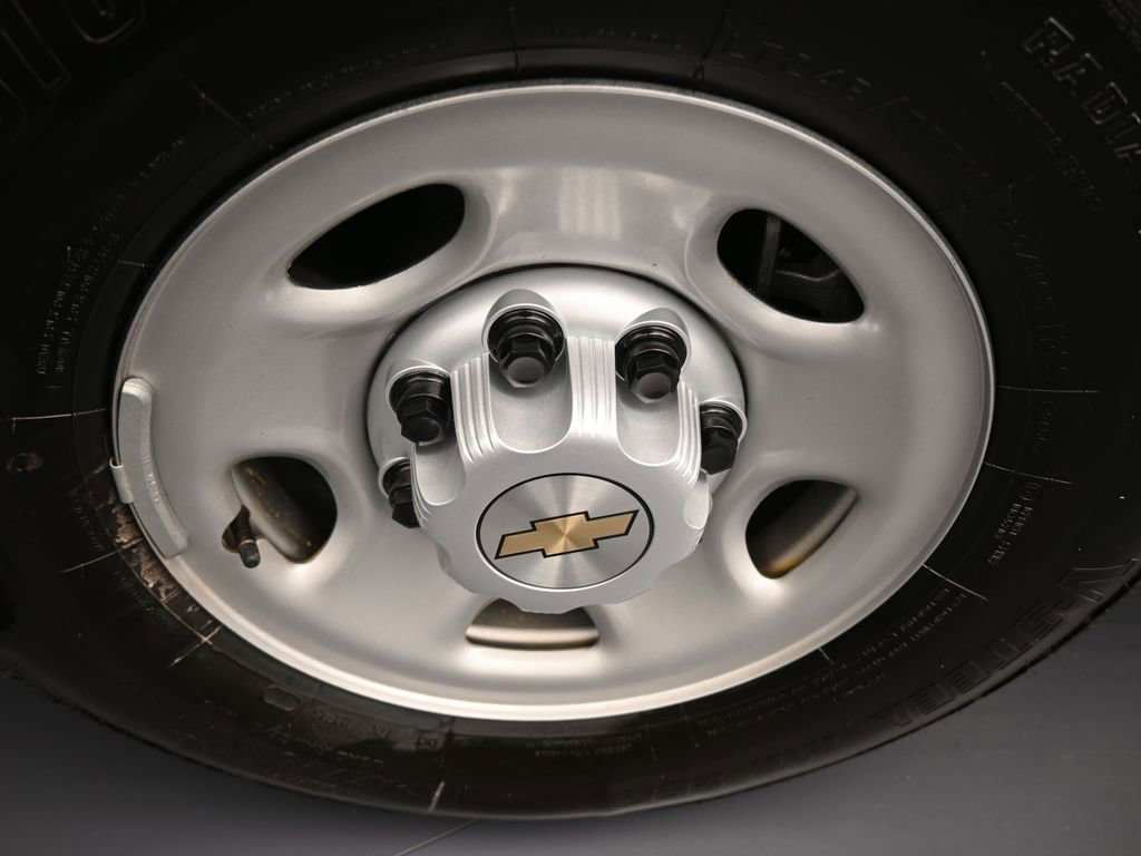 New 2025 Chevrolet Express 2500 Extended w/ Driver Convenience Package image 34