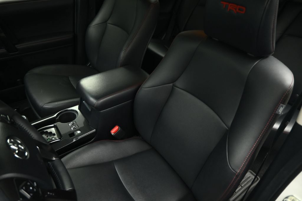 Used 2018 Toyota 4Runner TRD Off-Road Premium AWD/4WD image 57