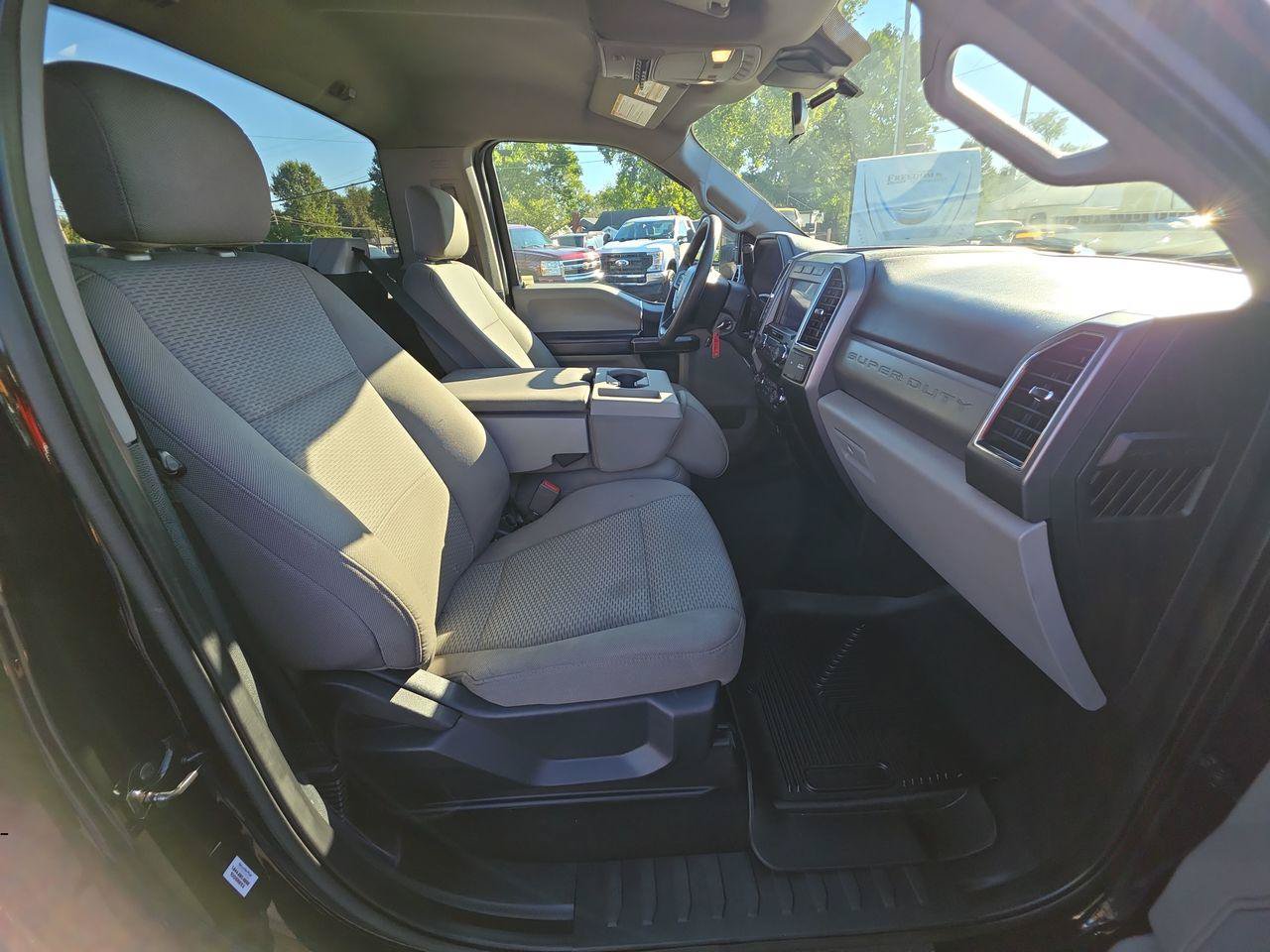 Used 2020 Ford F350 XLT w/ XLT Value Package AWD/4WD image 8
