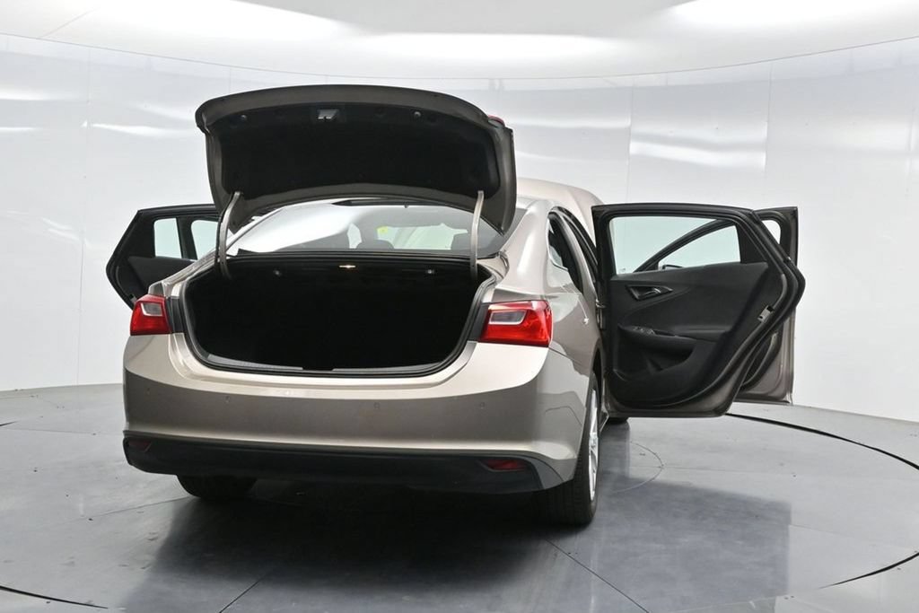 Used 2024 Chevrolet Malibu LT FWD image 38