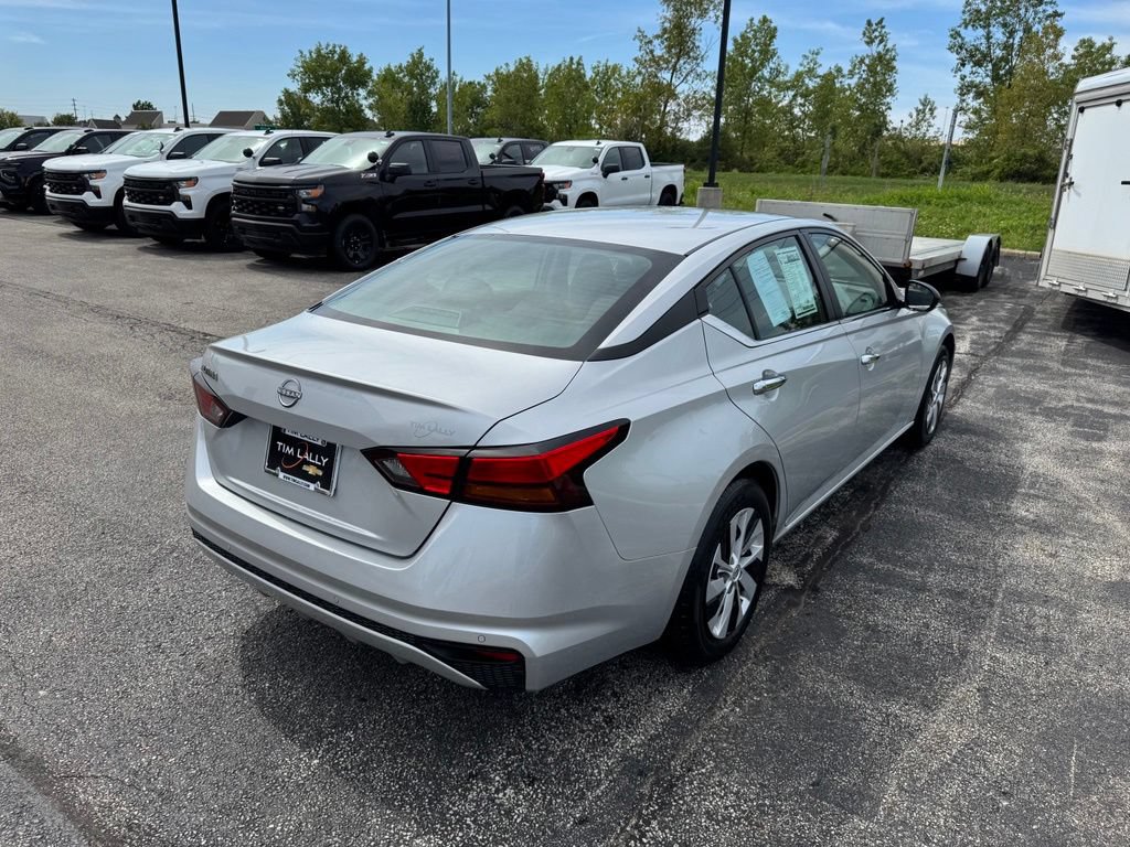 Used 2024 Nissan Altima 2.5 S FWD image 7