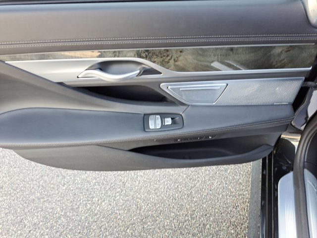 Used 2019 BMW M760i xDrive w/ Luxury Rear Seating Package image 17