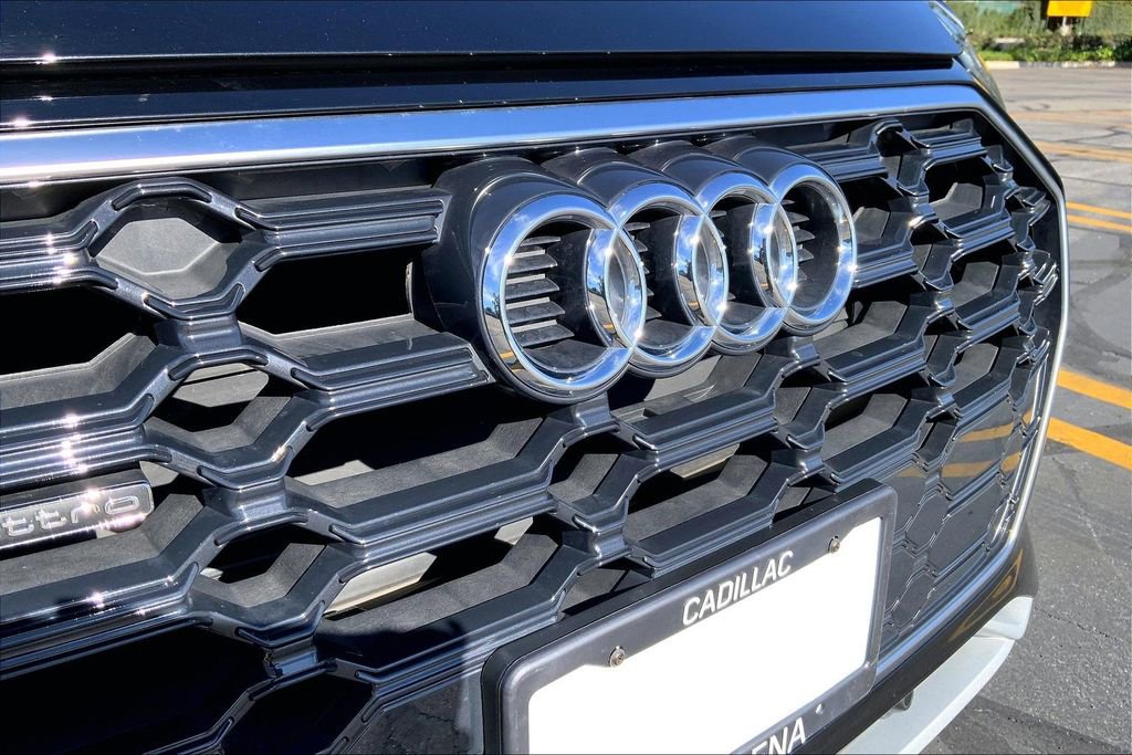 Used 2022 Audi Q5 2.0T Premium w/ Convenience Package image 31