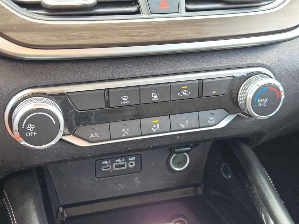 Used 2023 Nissan Altima 2.5 SV AWD/4WD image 22