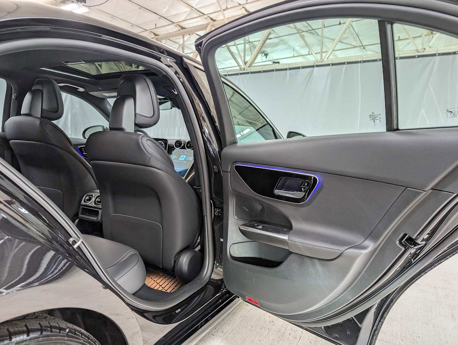 Used 2025 Mercedes-Benz C 300 4MATIC Sedan image 14