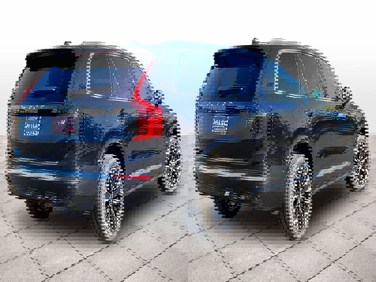 New 2026 Volvo XC90 T8 Ultra w/ Lounge Package image 4