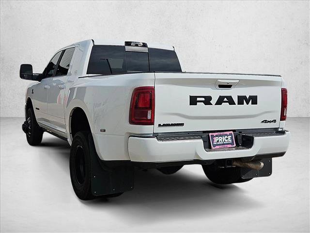 Used 2025 RAM 3500 Laramie AWD/4WD image 7