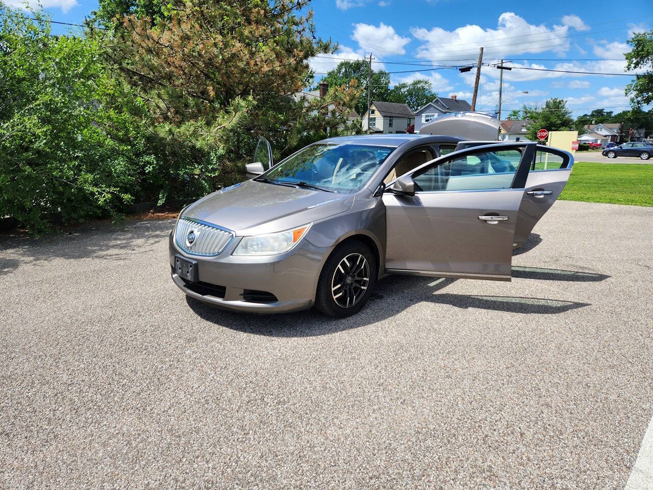 Used 2010 Buick LaCrosse CX FWD image 16