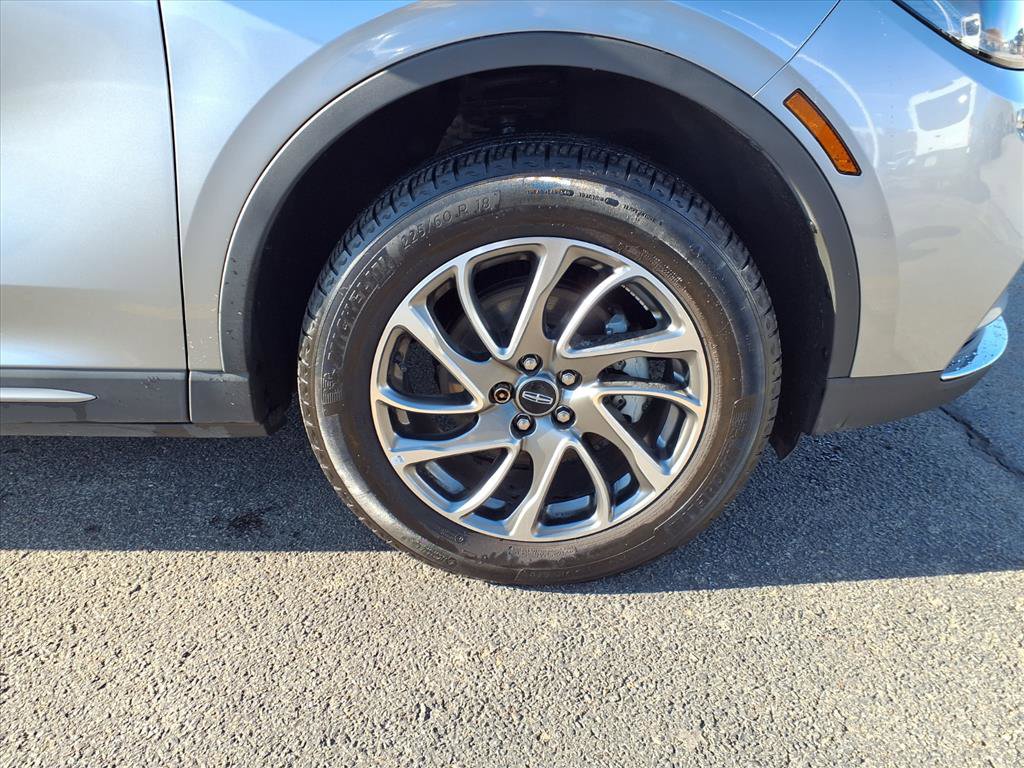 Used 2022 Lincoln Corsair AWD w/ Equipment Group 101A image 7