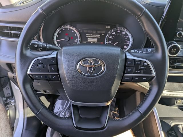Certified 2024 Toyota Highlander LE AWD/4WD image 24