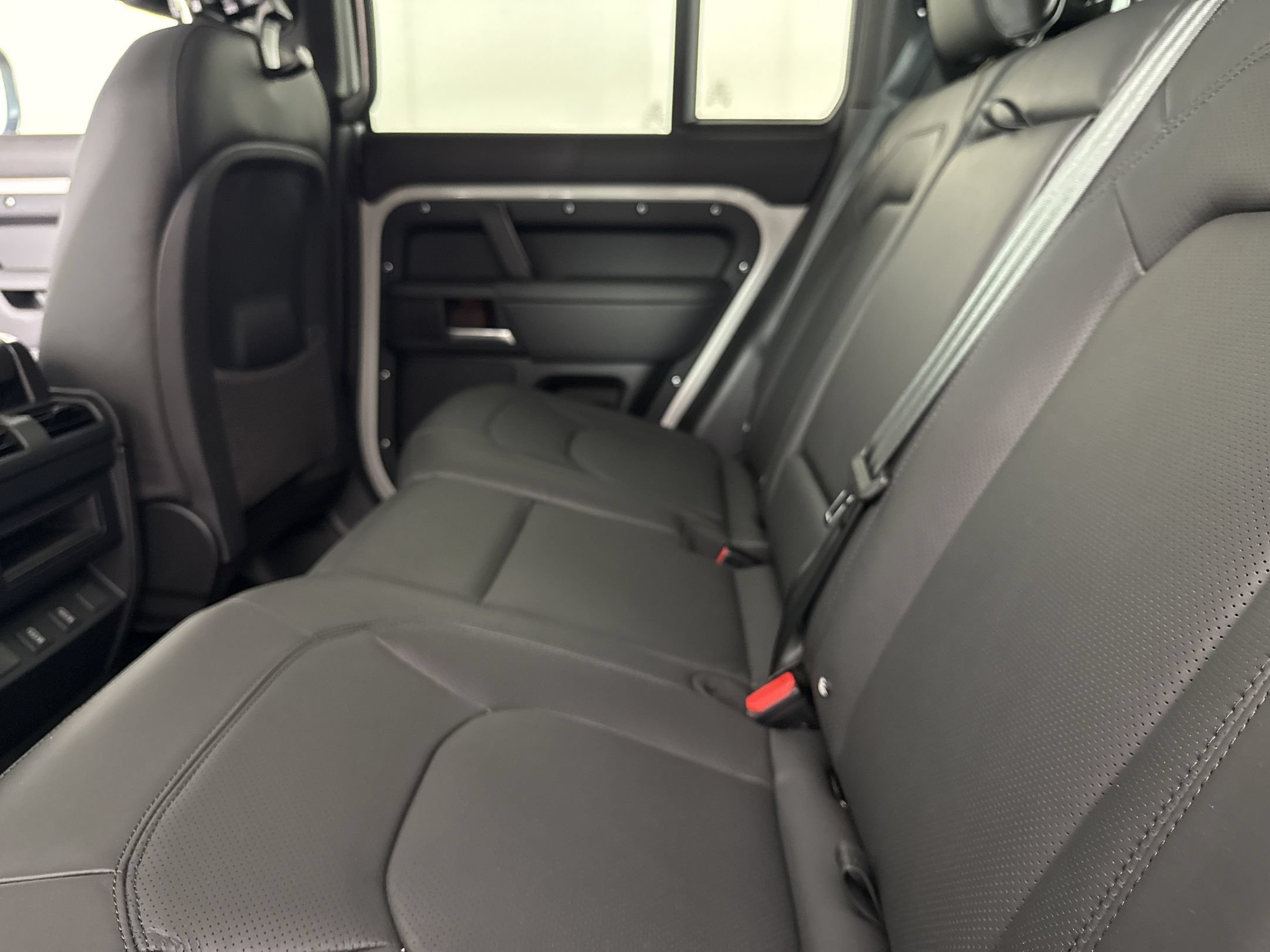 New 2026 Land Rover Defender 110 S AWD/4WD image 23