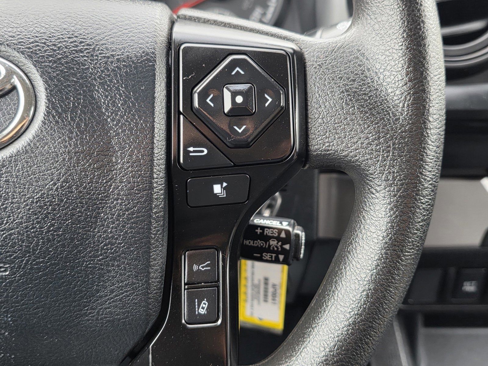 Used 2023 Toyota Tacoma SR image 31