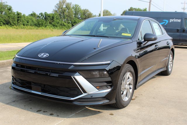 New 2025 Hyundai Sonata SE