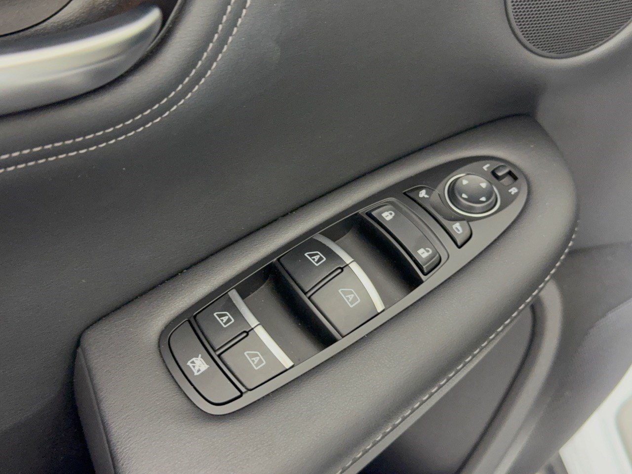 Used 2025 INFINITI QX55 Luxe w/ Cargo Package AWD/4WD image 15