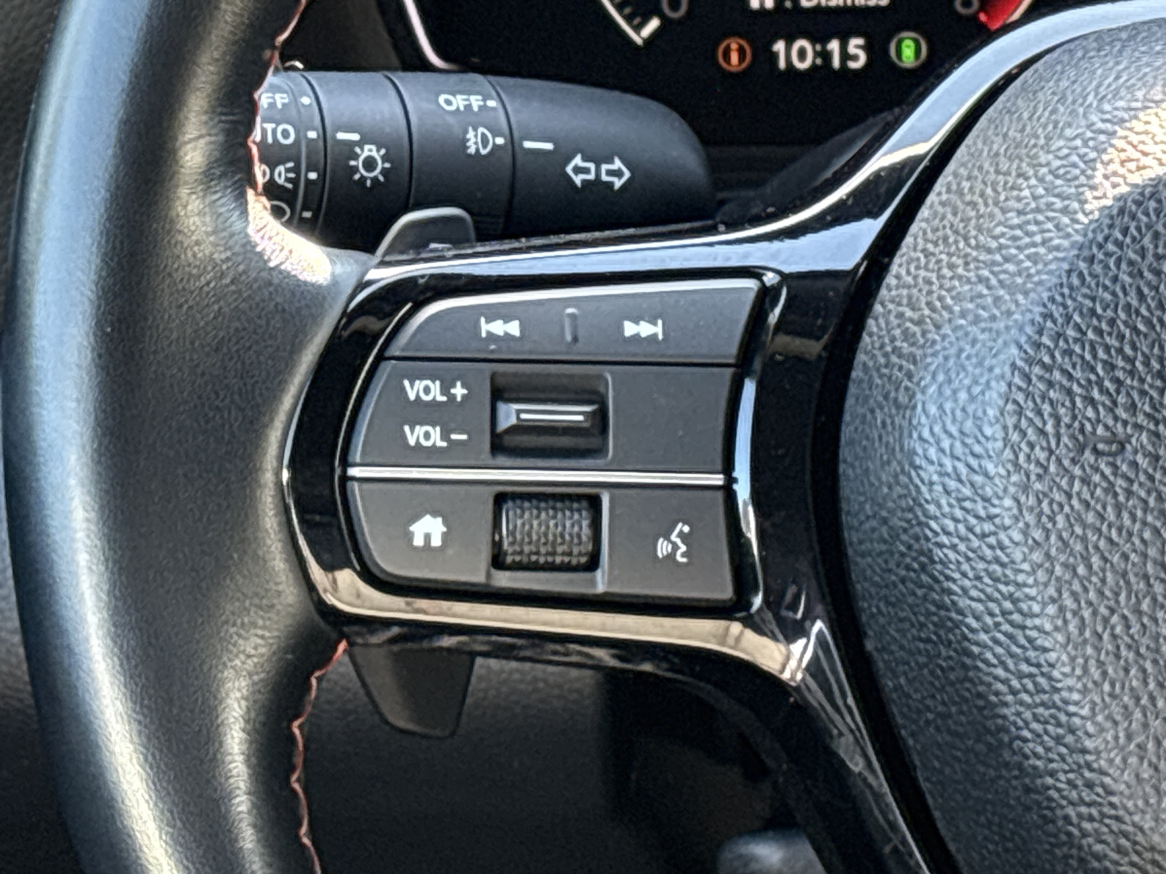 Used 2025 Honda Pilot TrailSport image 23