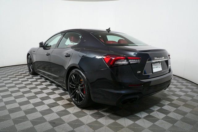 Used 2023 Maserati Ghibli Modena Q4 AWD/4WD image 32