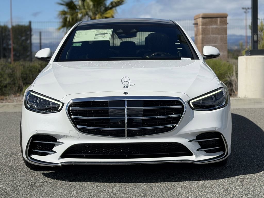 New 2026 Mercedes-Benz S 580e 4MATIC Sedan image 4