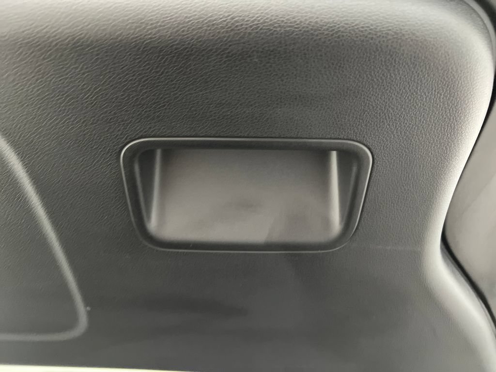 Used 2025 Hyundai Venue SEL FWD image 41