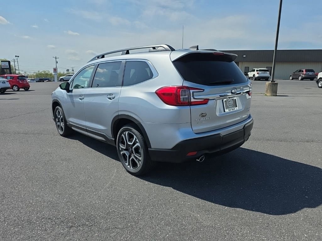 New 2026 Subaru Ascent Limited image 2