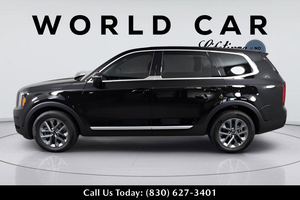 Used 2024 Kia Telluride LX AWD/4WD image 4