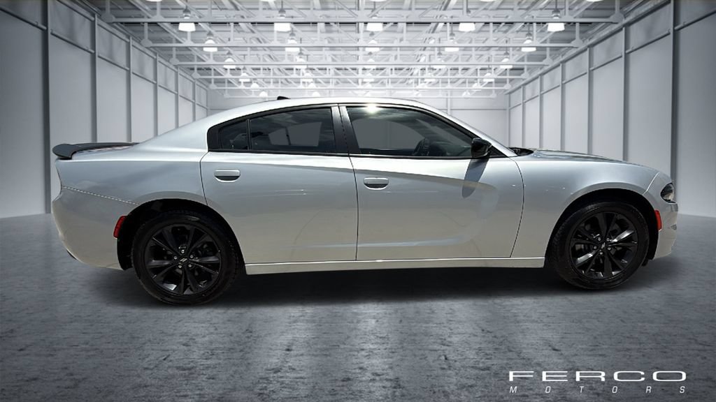Used 2020 Dodge Charger SXT w/ Blacktop Package AWD/4WD image 6