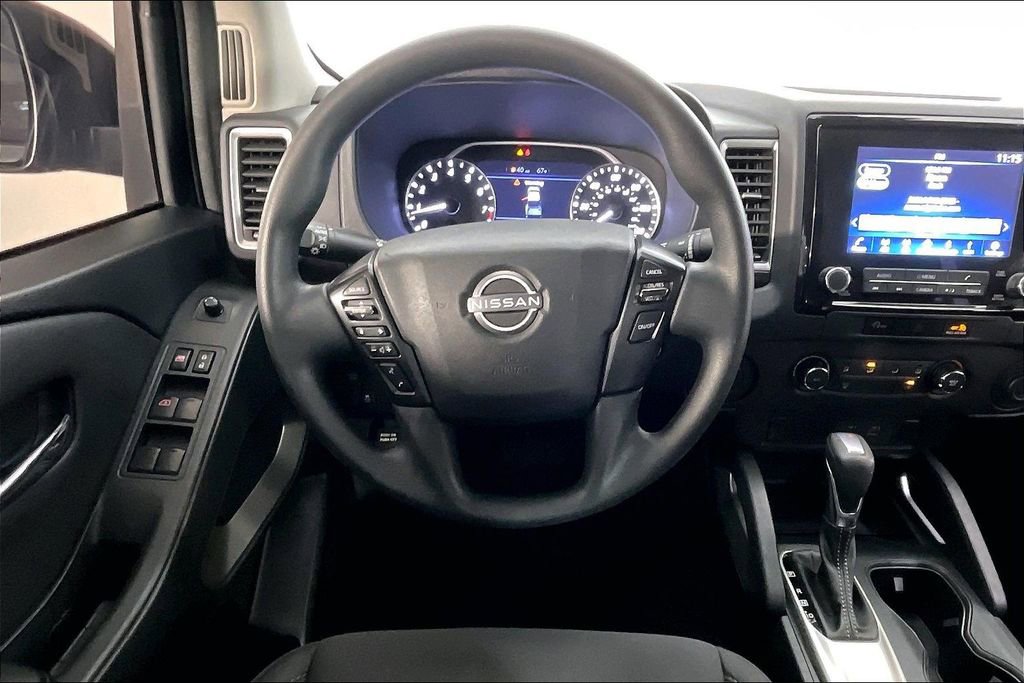 Used 2023 Nissan Frontier SV image 7