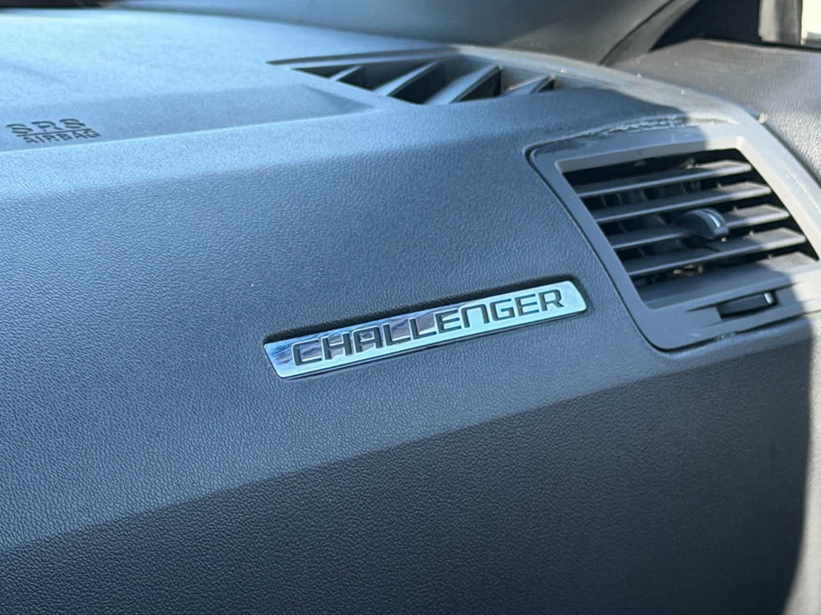 Used 2014 Dodge Challenger SXT RWD image 27