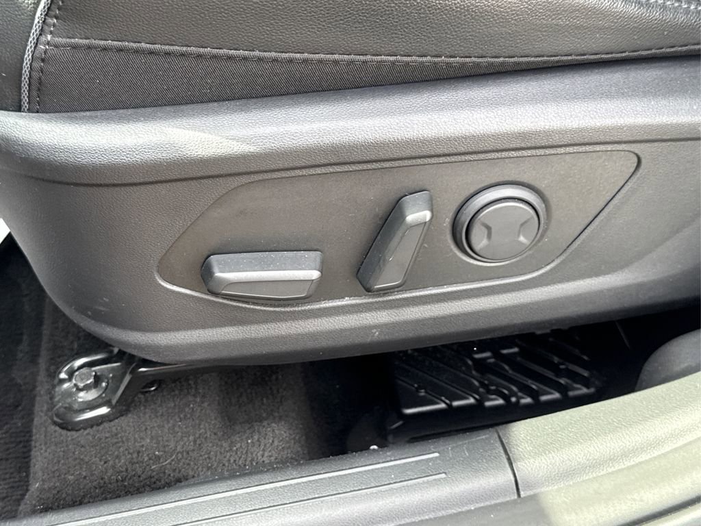 Certified 2024 Hyundai Tucson Limited image 33
