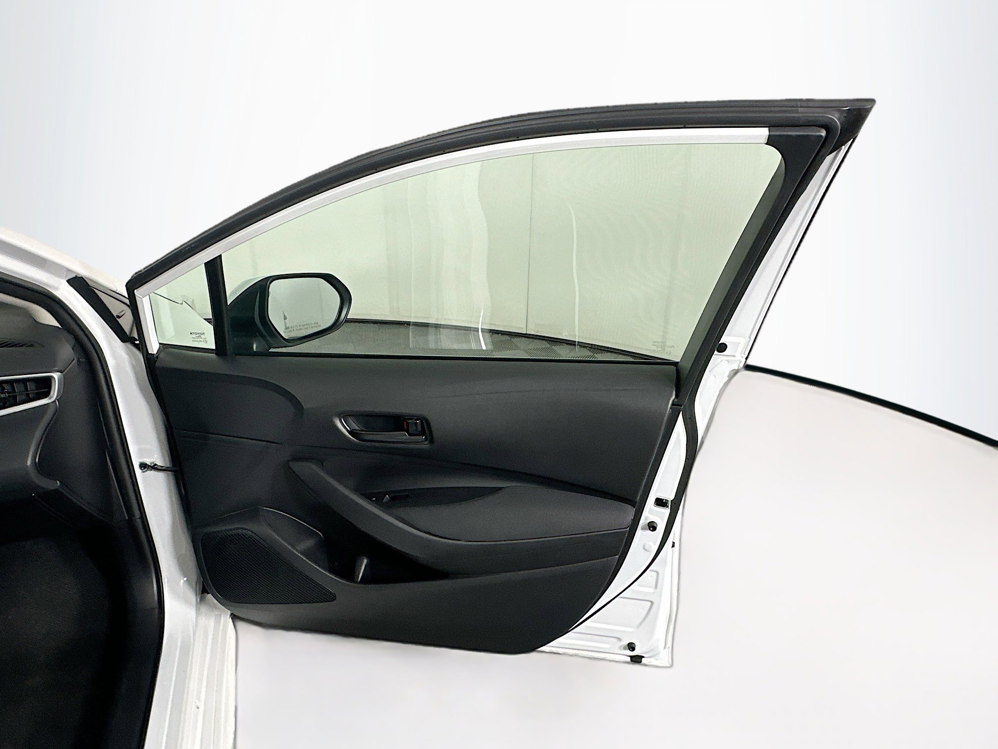 Used 2024 Toyota Corolla LE image 29